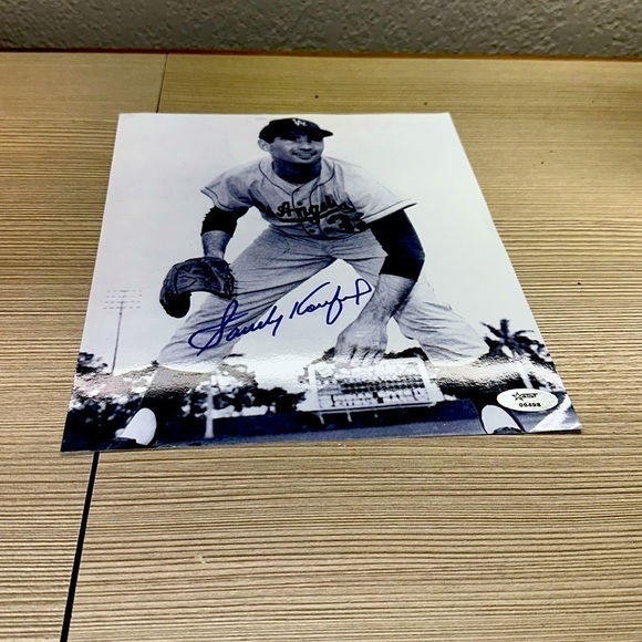 - Brooklyn  Dodgers Sandy Koufax  autographed 8x10 photo - Picture 1 of 1